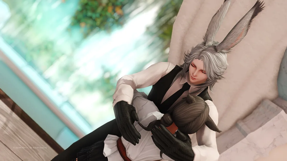 抱き合うふたり