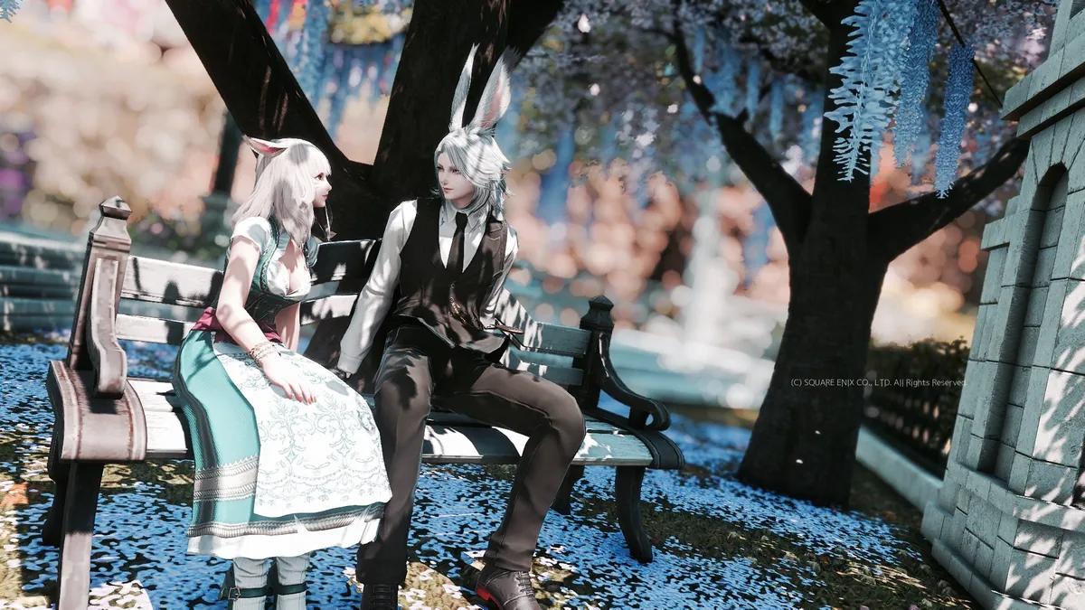 お庭のベンチでツーショット