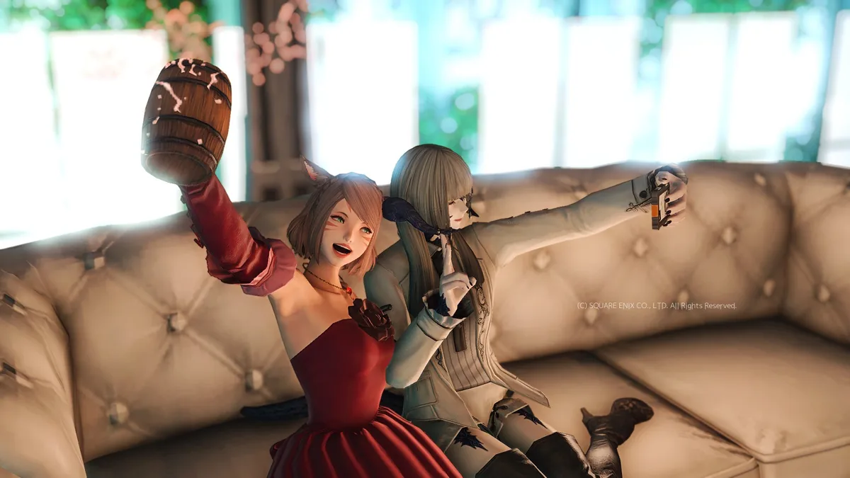 かんぱいするふたり