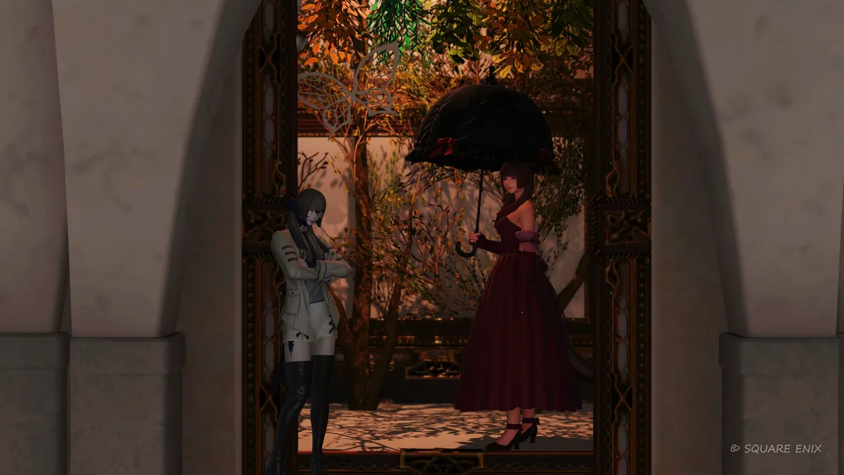 お庭に出るふたり